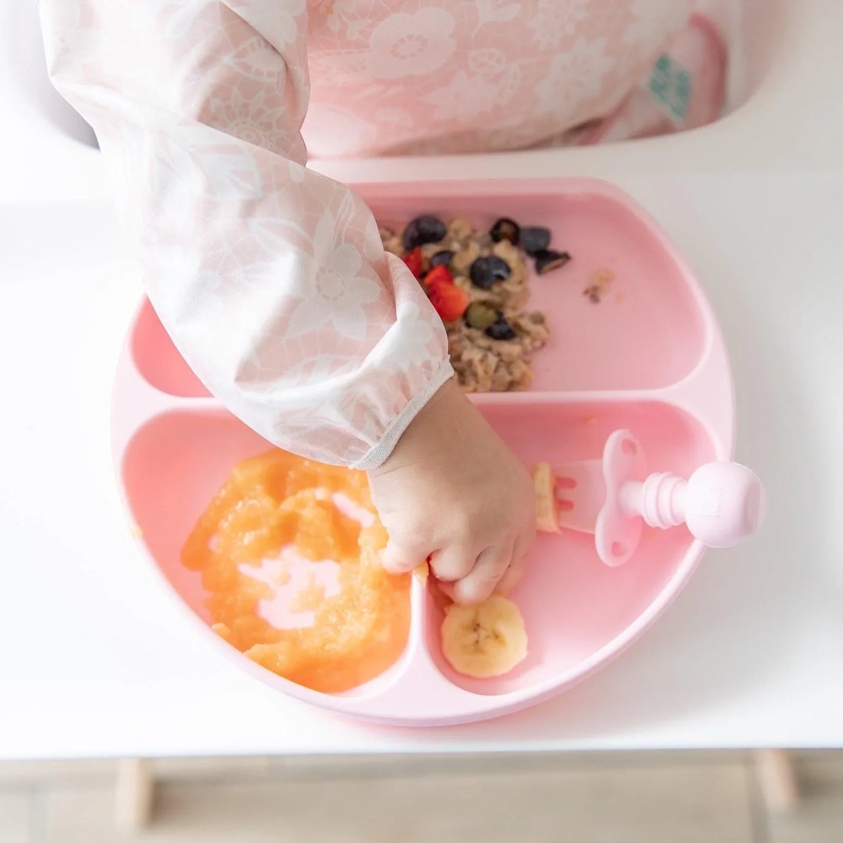 Silicone grip dish pink
