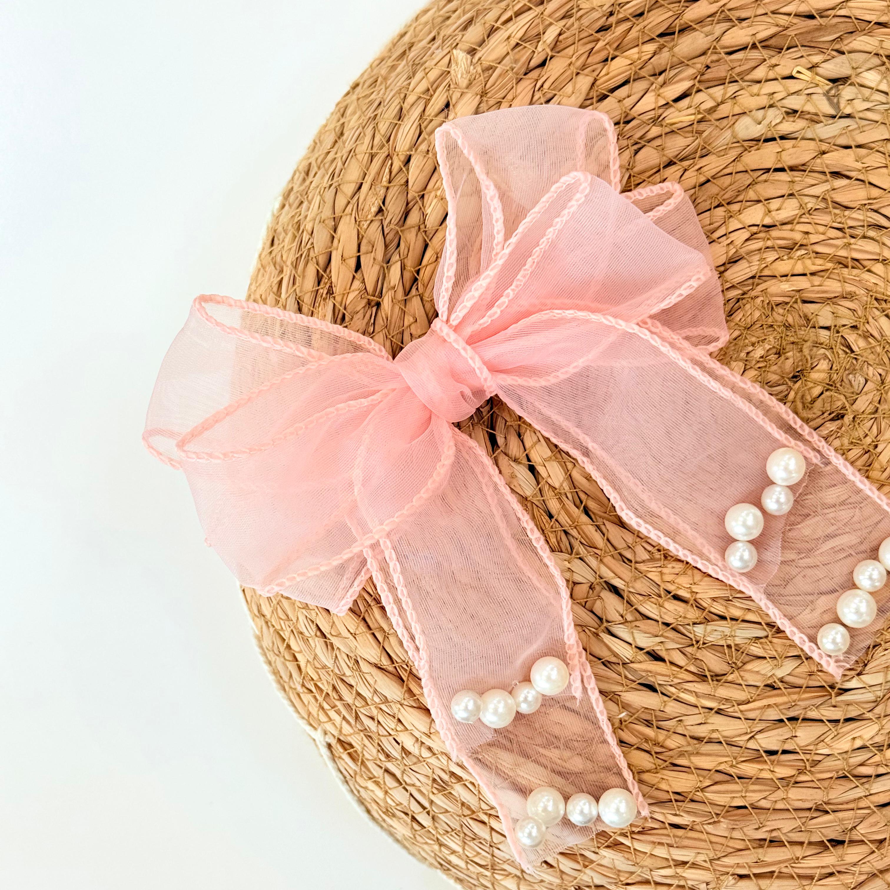 Pearl bow