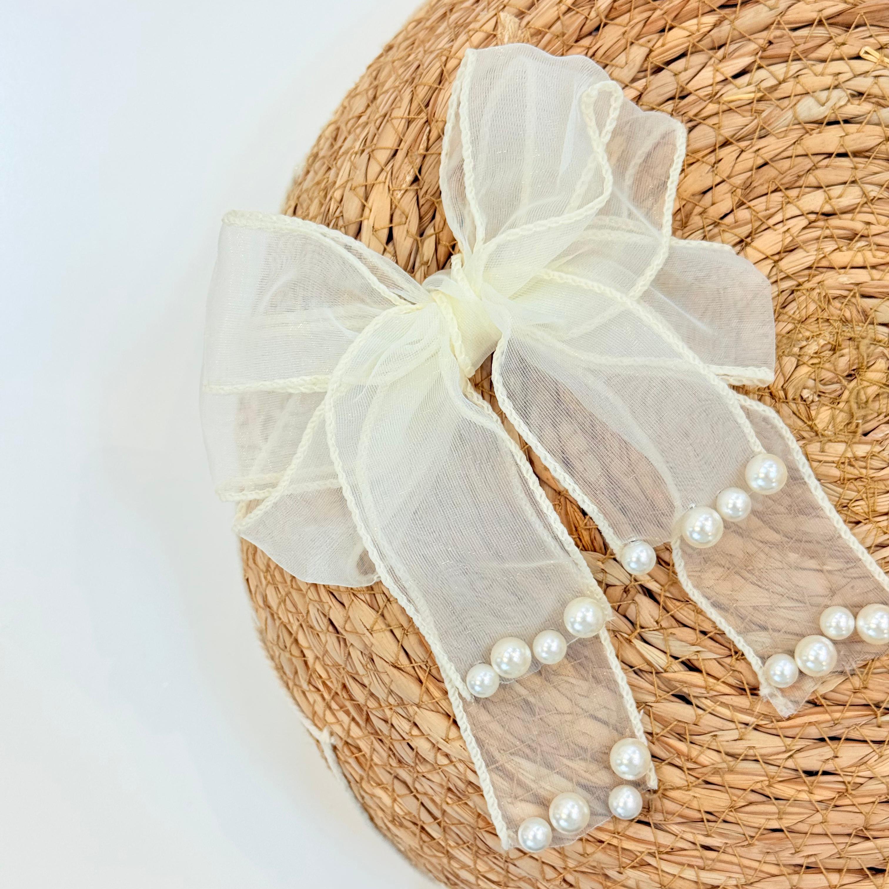 Pearl bow