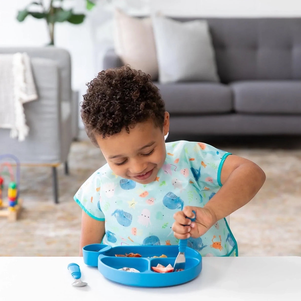 Silicone grip dish dark blue
