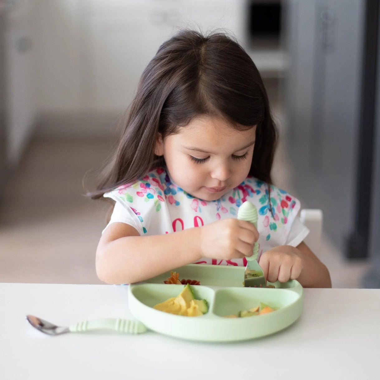 Silicone grip dish sage