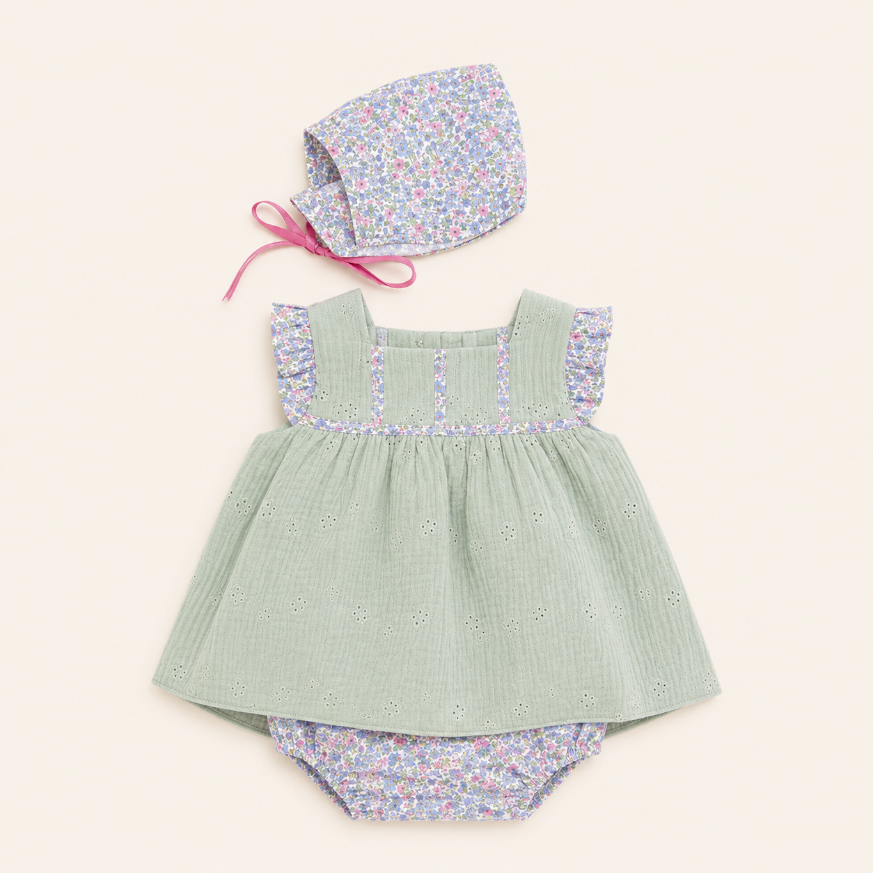 Vestido con capota